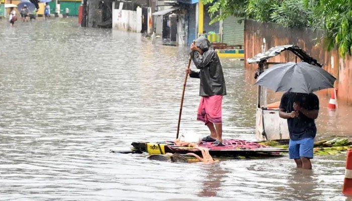 Destruction due to heavy rains and floods in the Indian state of Assam, 26 people died