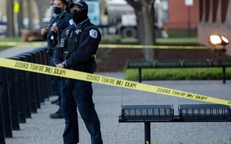 Shooting in America's park, 8 people injured including 2 children